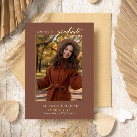 Modernes Foto Graduate Terracotta Folieneinladung