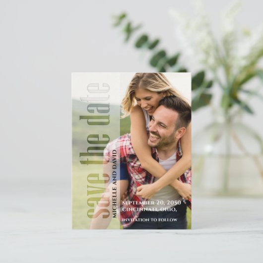 Modernes Foto Hochzeit rettet das Datum Ankündigungspostkarte (Stehend Vorderseite)
