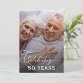 Modernes Foto Kalligrafie 50. Hochzeitstag Einladung (Stehend Vorderseite)