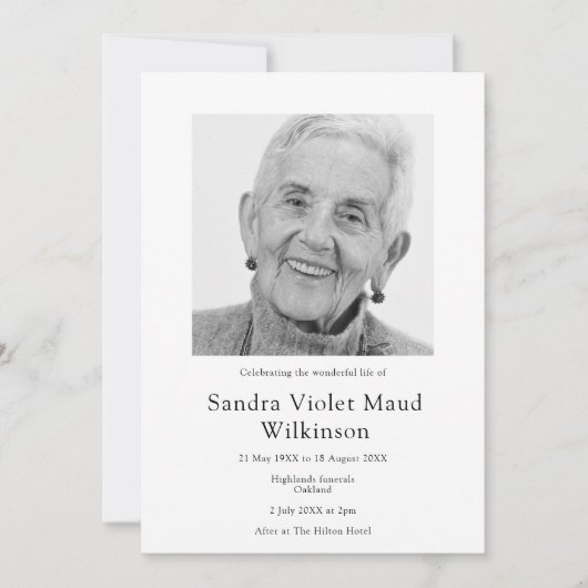 Modernes Foto minimalistische Feiern des Lebens Einladung (Vorderseite)