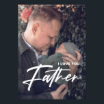 Modernes Foto mit minimalistischer Begrüßungskarte<br><div class="desc">Einfache Minimalistische Vater Tag Foto Geschenk für Papa. Schick deinem Vater ein wunderschönes personalisiertes Tagesgeschenk, das er für immer schätzen wird. Spezielle personalisierte Familienkollage, um Ihre speziellen Fotos und Erinnerungen der Familie zu zeigen. Danke Vater Foto ersetzen. Unser Design zeichnet sich durch ein einfaches Foto-Design mit "I Liebe you vater"...</div>