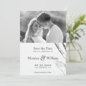 Modernes Foto mit schwarz-weiß-Grafik Save The Date (Stehend Vorderseite)