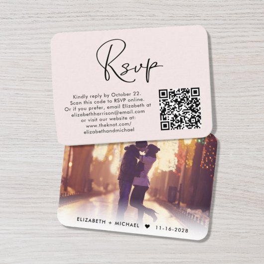 Modernes Foto QR Code Hochzeit RSVP Pink Begleitkarte