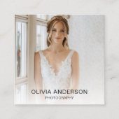 Modernes Foto QR Code Neutral Tone Quadratische Visitenkarte (Vorderseite)