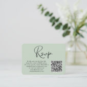 Modernes Foto QR Code Sage Green Wedding RSVP Begleitkarte (Stehend Vorderseite)