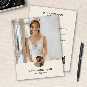 Modernes Foto QR Cream Fotograf Business Flyer
