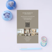 Modernes Foto QR Taupe Beruflich Business Flyer (Einzeln)