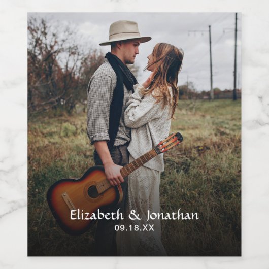 Modernes Foto Rustikale Script Hochzeit Weinetikett (Einzelnes Label)