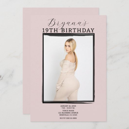Modernes Foto Schwarzer Rahmen Trendrosa Geburtsta Einladung (Vorne/Hinten)
