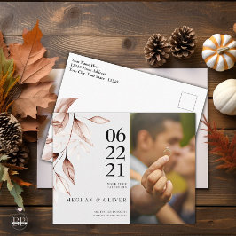 Modernes Foto Terracotta Leaf Sketch Save the Date Postkarte