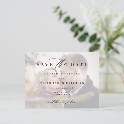 Modernes Foto überlagert elegante Hochzeit Save th Ankündigungspostkarte (Stehend Vorderseite)