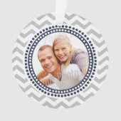 Modernes Foto von Zigzag und Dots Navy Blue Ornament (Vorderseite)