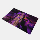 Modernes Fraktal in Schwarz und lila Fußmatte (Schrägansicht)