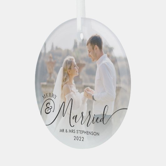 Modernes, fröhliches Verheiratetes Foto Schwarz-we Ornament Aus Glas (Vorderseite links)