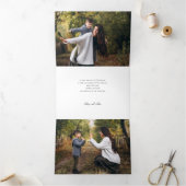 Modernes, fröhliches Weihnachtskalligrafie-Foto Dreifach Gefaltete Urlaubskarte (Innenseite)