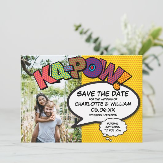 Modernes Fun Comic KAPOW Foto Save The Date (Stehend Vorderseite)