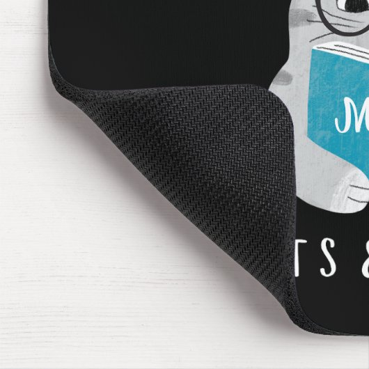 Modernes Funny Book Lover Mit Monogramm Mousepad (Ecke)