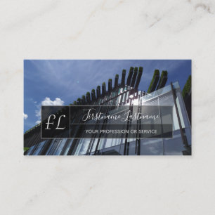 Modernes Gebäude-Monogramm-Büro an der Glasfassade Visitenkarte
