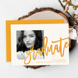 Modernes Gelbes Ombre Typografie Foto Grad Party Einladung