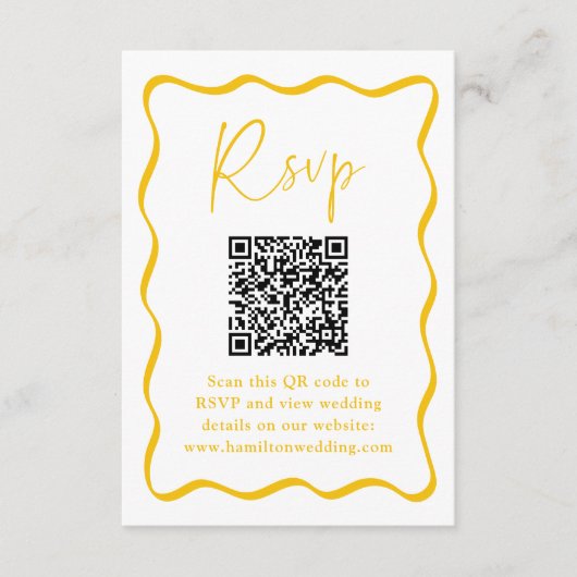 Modernes Gelbes Wavy Frame QR Code Hochzeitsszenar Begleitkarte (Vorderseite)