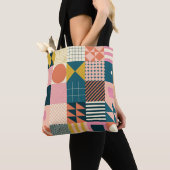 Modernes geometrisch abstraktes Musterdesign mit S Tasche (Von Nahem)