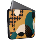 Modernes geometrisch abstraktes Patchwork-Muster, Laptopschutzhülle (Vorne Rechts)
