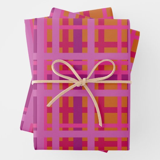 Modernes geometrisches Kariertes Muster in Lila  Geschenkpapier Set (Beispiel)
