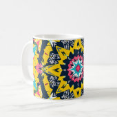 Modernes geometrisches Mandala-Yellow-Marine-Muste Kaffeetasse (Vorderseite Links)