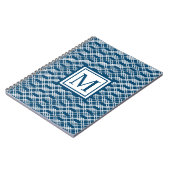 Modernes geometrisches Monogramm Atlantisches Blau Notizblock (Linke Seite)