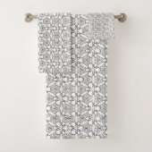 Modernes geometrisches Muster in Schwarz/Weiß Badhandtuch Set (Insitu)