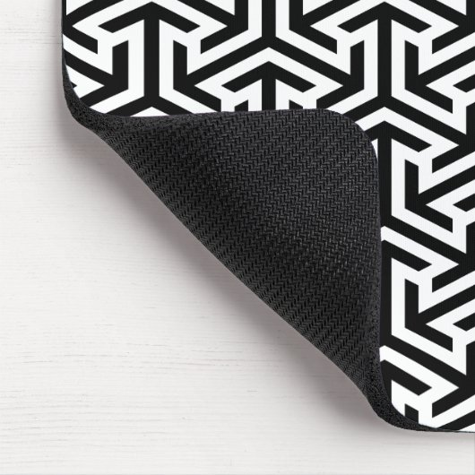 modernes geometrisches Muster in Schwarzweiß Mousepad (Ecke)