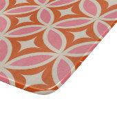 Modernes geometrisches Muster rosa orange Schneidebrett (Ecke)