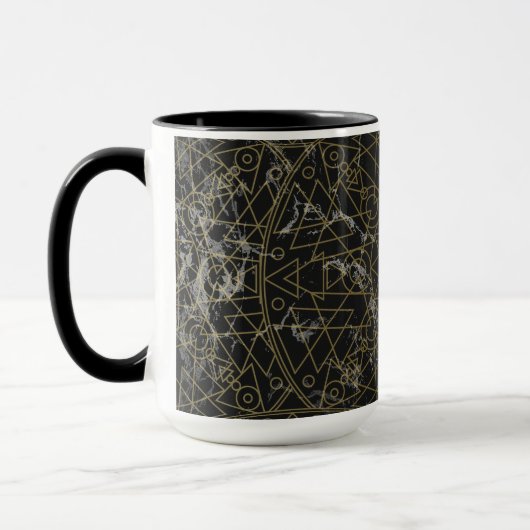 Modernes geometrisches Schwarz und Gold Mandala Tasse (Links)
