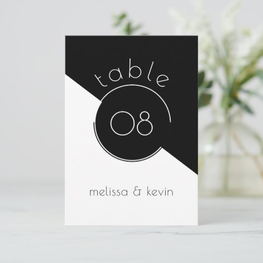 Modernes geometrisches Schwarz-Weiß-Design Einladung (Stehend Vorderseite)