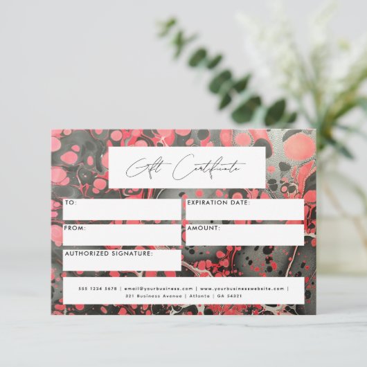 Modernes Geschenkgutschein Black Red Marble (Stehend Vorderseite)