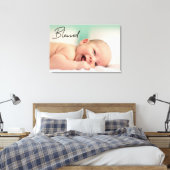 Modernes, gesegnetes Script-Baby-Foto Leinwanddruck (Insitu (Schlafzimmer))