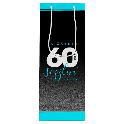 Modernes Girly Ice Blue 60 und Sizzling Geschenktüte Für Weinflaschen (Vorderseite)