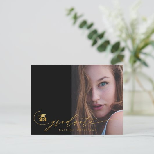 Modernes Gold Black Minimalistisch Chic Foto GRAD Einladungspostkarte (Stehend Vorderseite)