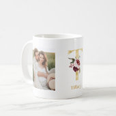 Modernes Gold Blume Letter T | Monogramm für zwei  Kaffeetasse (Vorderseite Links)