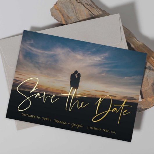 Modernes Gold Handwriting-Foto Save the Date Folieneinladung