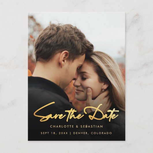 Modernes Gold-Kalligrafie-Foto Save the Date Ankündigungspostkarte (Vorderseite)
