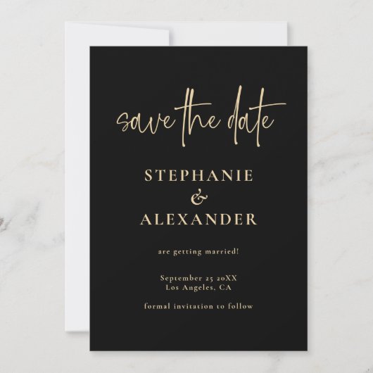 Modernes Gold Script Black QR Code Hochzeit Save The Date (Vorderseite)