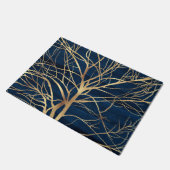 Modernes Gold Tree Silhouette Minimales blaues Des Fußmatte (Schrägansicht)