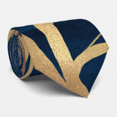 Modernes Gold Tree Silhouette Minimales blaues Des Krawatte (Gerollt)
