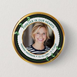 Modernes Gold und Grün für immer in unseren Herzen Button
