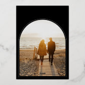 Modernes Gold White Foto Hochzeit retten Datum Folieneinladung (Rückseite)