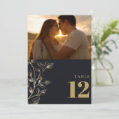 Modernes Golden Floral Foto Tischnummer (Stehend Vorderseite)