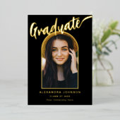 Modernes Graduate Foto Arch Calligraphy Black Gold Folieneinladung (Stehend vorne)