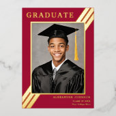 Modernes Graduate Foto Burgundy Gold Abschluss Folieneinladung (Vorderseite)