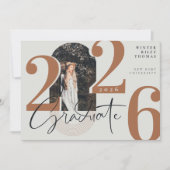 Modernes Graduate Script 2024 Concentric Arch Foto Einladung (Vorderseite)